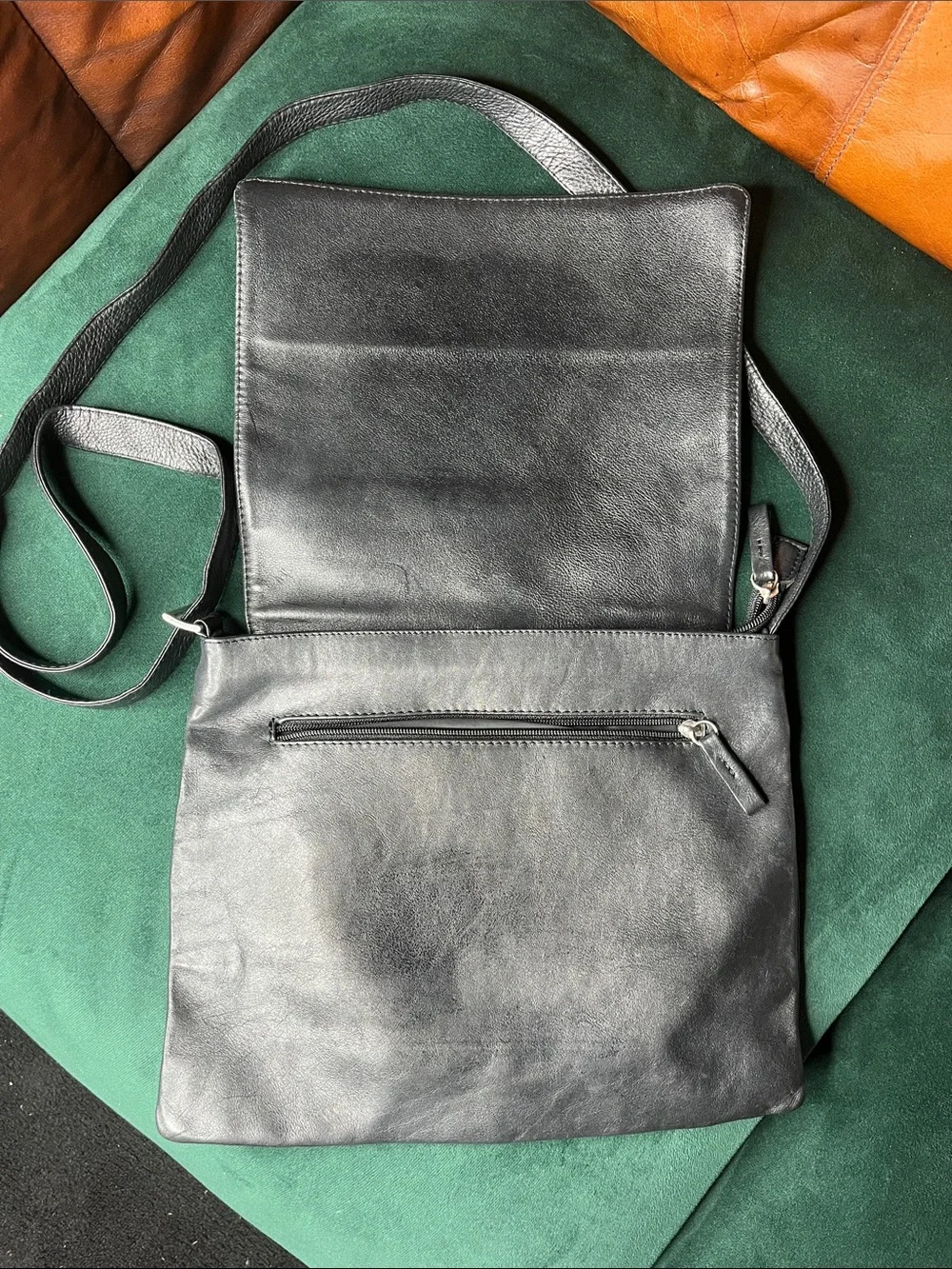 Leather Venice Made In Italy Crossbody Messenger Bag Black